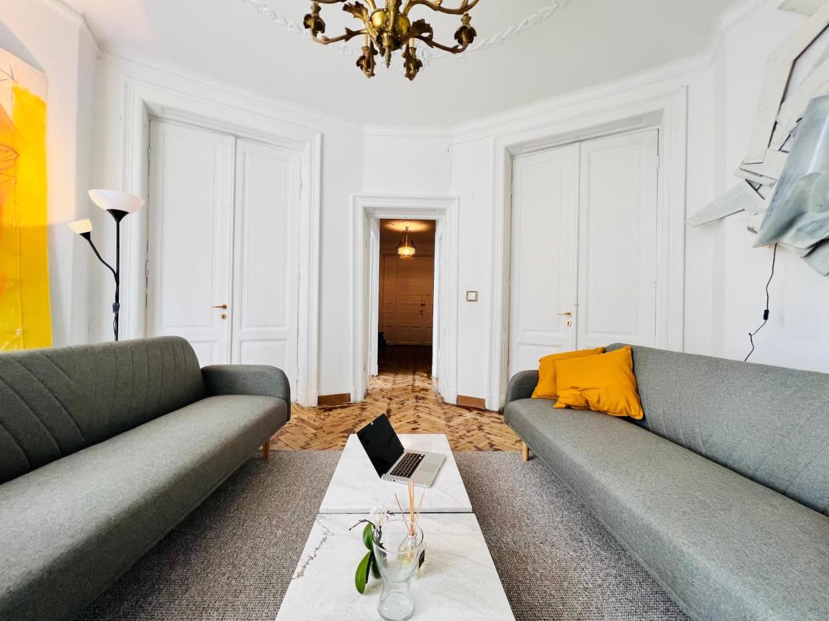 בוקרשט Sada Art Gallery Apartment מראה חיצוני תמונה