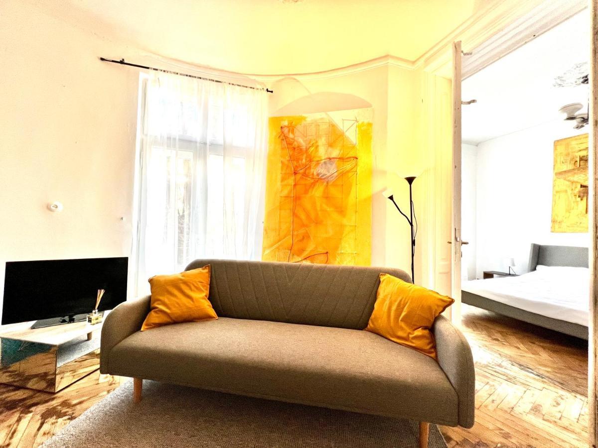 בוקרשט Sada Art Gallery Apartment מראה חיצוני תמונה