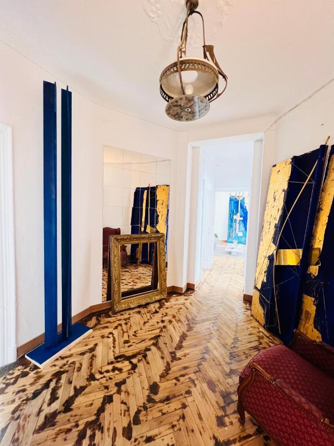 בוקרשט Sada Art Gallery Apartment מראה חיצוני תמונה